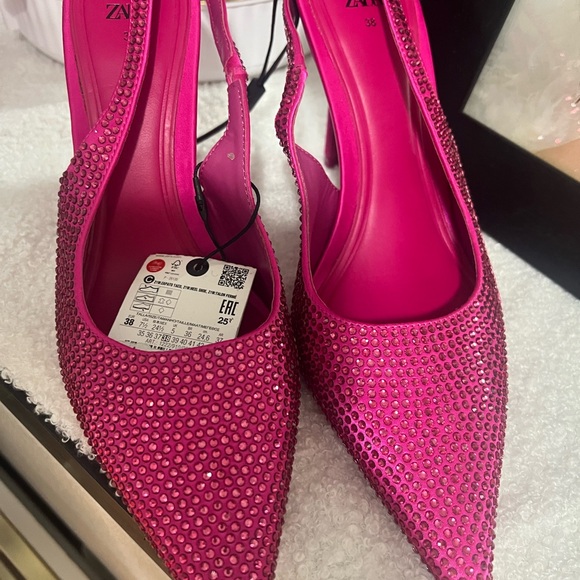 Zara Shoes - Zara Fuchsia Embellished Pointed Heels